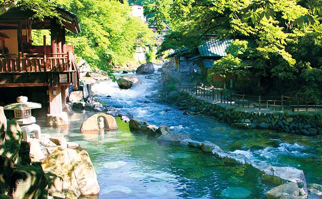 宝川温泉 汪泉閣　露天風呂