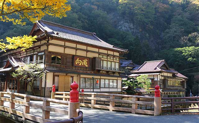 東山温泉