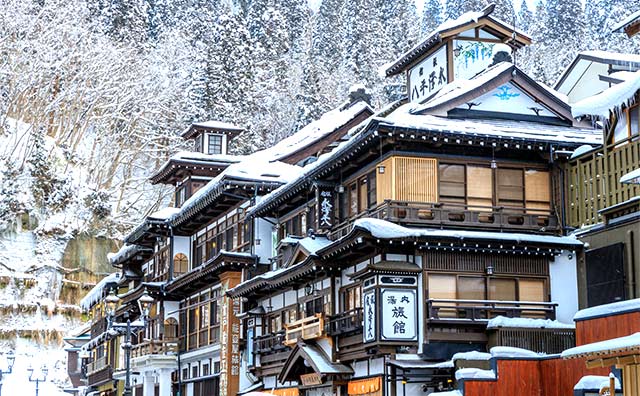 銀山温泉