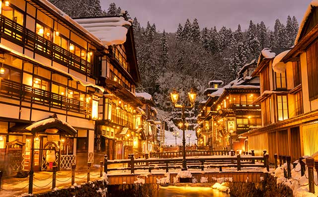 銀山温泉