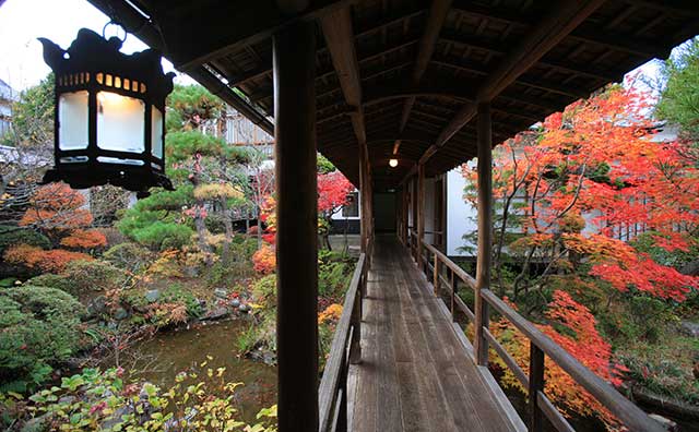 旅館 花屋　渡り廊下
