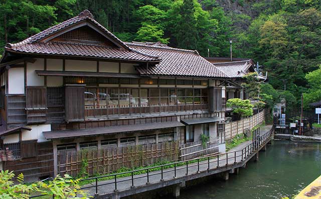 会津東山温泉