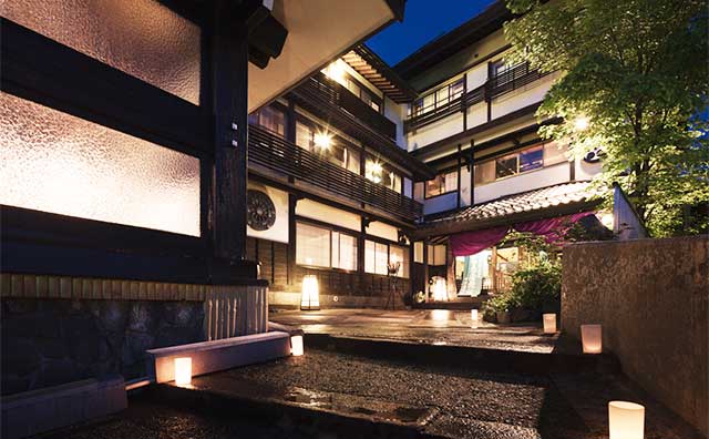 深山荘　高見屋　外観