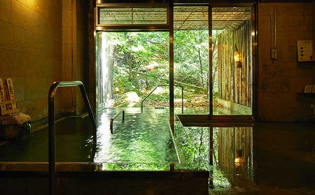 ONSEN RYOKAN 山喜　お風呂の一例