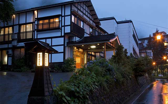 音羽屋旅館　外観