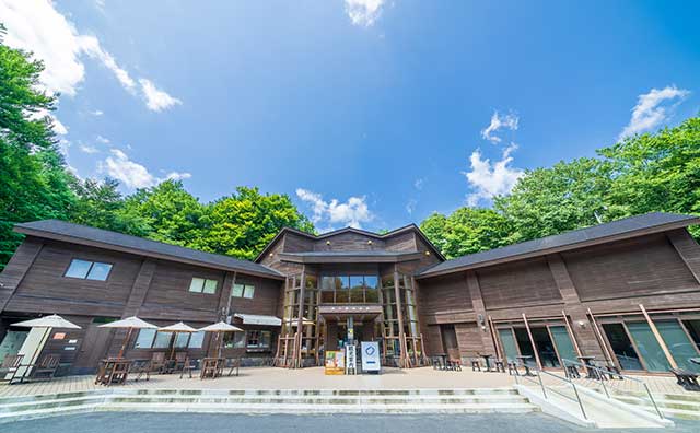 奥入瀬渓流館（おいらせけいりゅうかん）