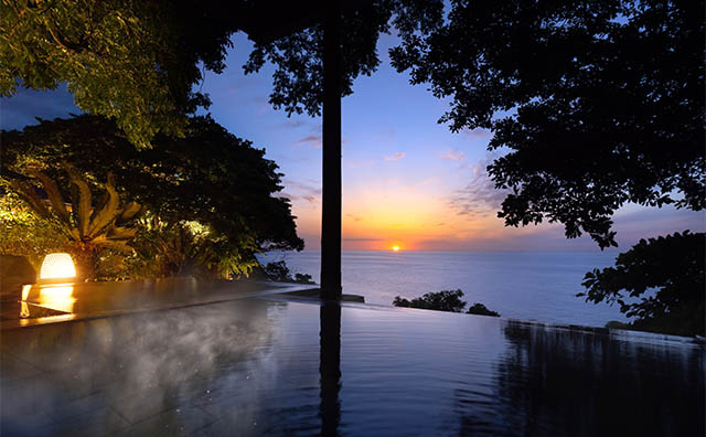 吉祥CAREN　露天風呂（碧海）